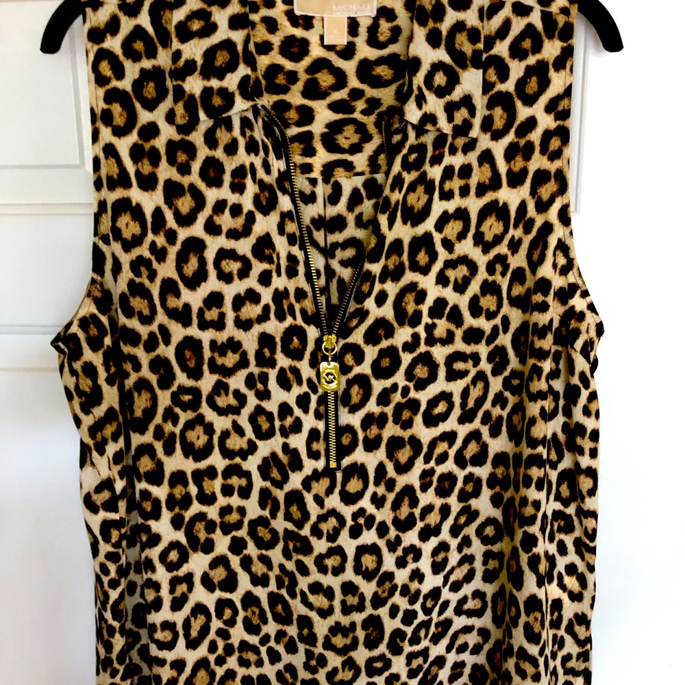 Women’s blouse